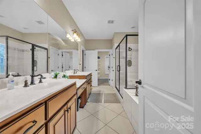 $809,000 | 1163 Willow Creek Drive, Newton, NC 28658