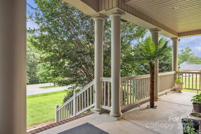 $809,000 | 1163 Willow Creek Drive, Newton, NC 28658