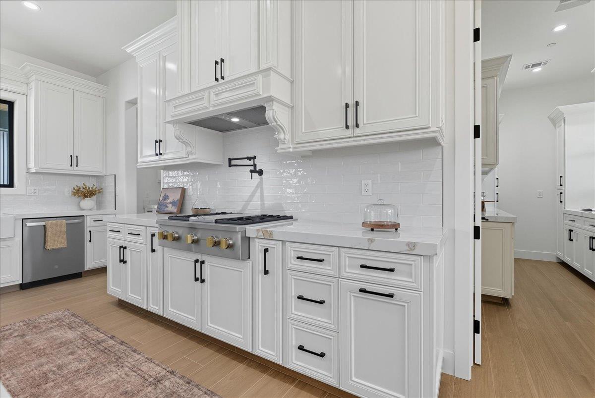 605 South Anderson Road Exeter, CA 93221 - Photo 23 of 81 Kitchen