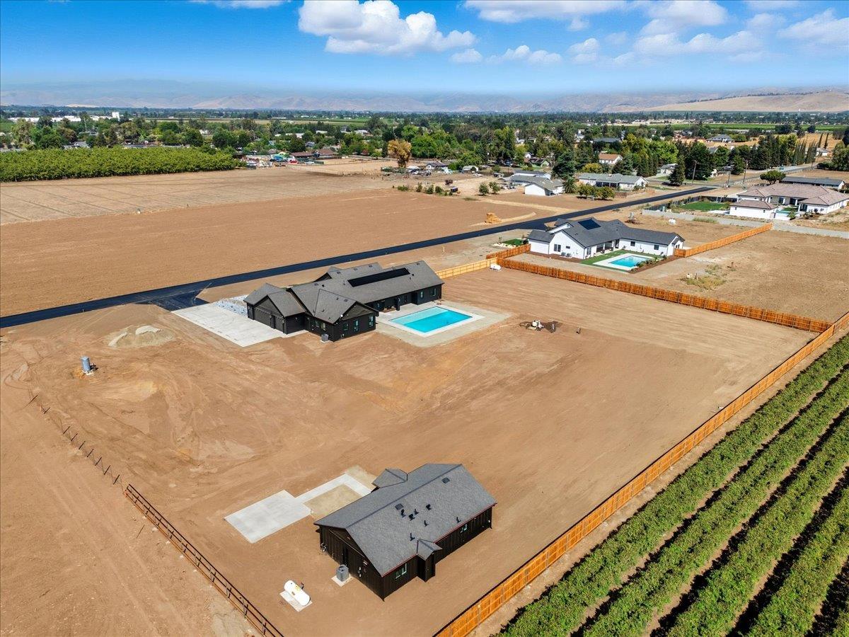 605 South Anderson Road Exeter, CA 93221 - Photo 66 of 81 Guest House