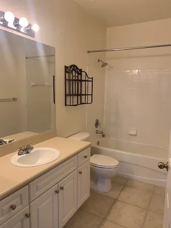 $1,850 | 2260 57th Circle, Unit 2260, Vero Beach, FL 32966