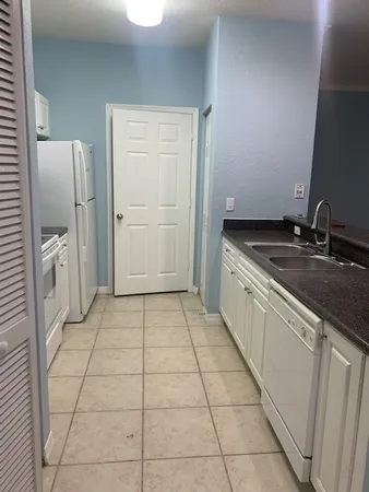 $1,850 | 2260 57th Circle, Unit 2260, Vero Beach, FL 32966