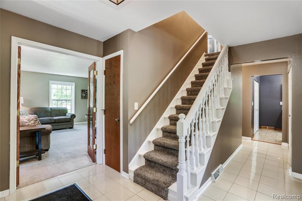 5134 East Dunbar Road Monroe, MI 48161 - Photo 7 of 36