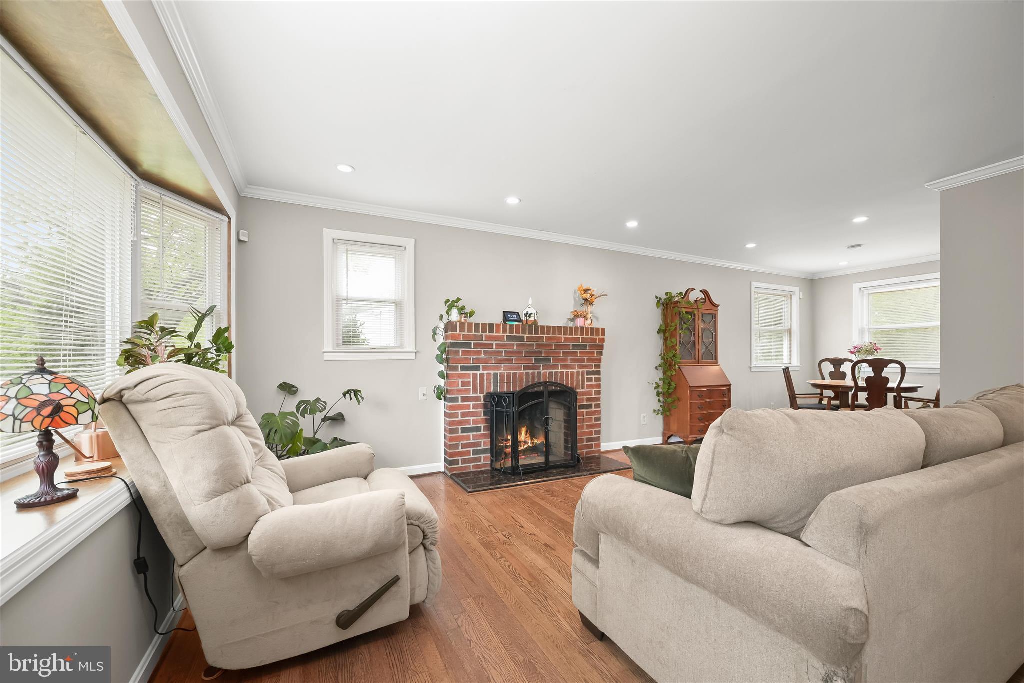 7403 Locust Drive Hanover, MD 21076 - Photo 3 of 43 Living Room