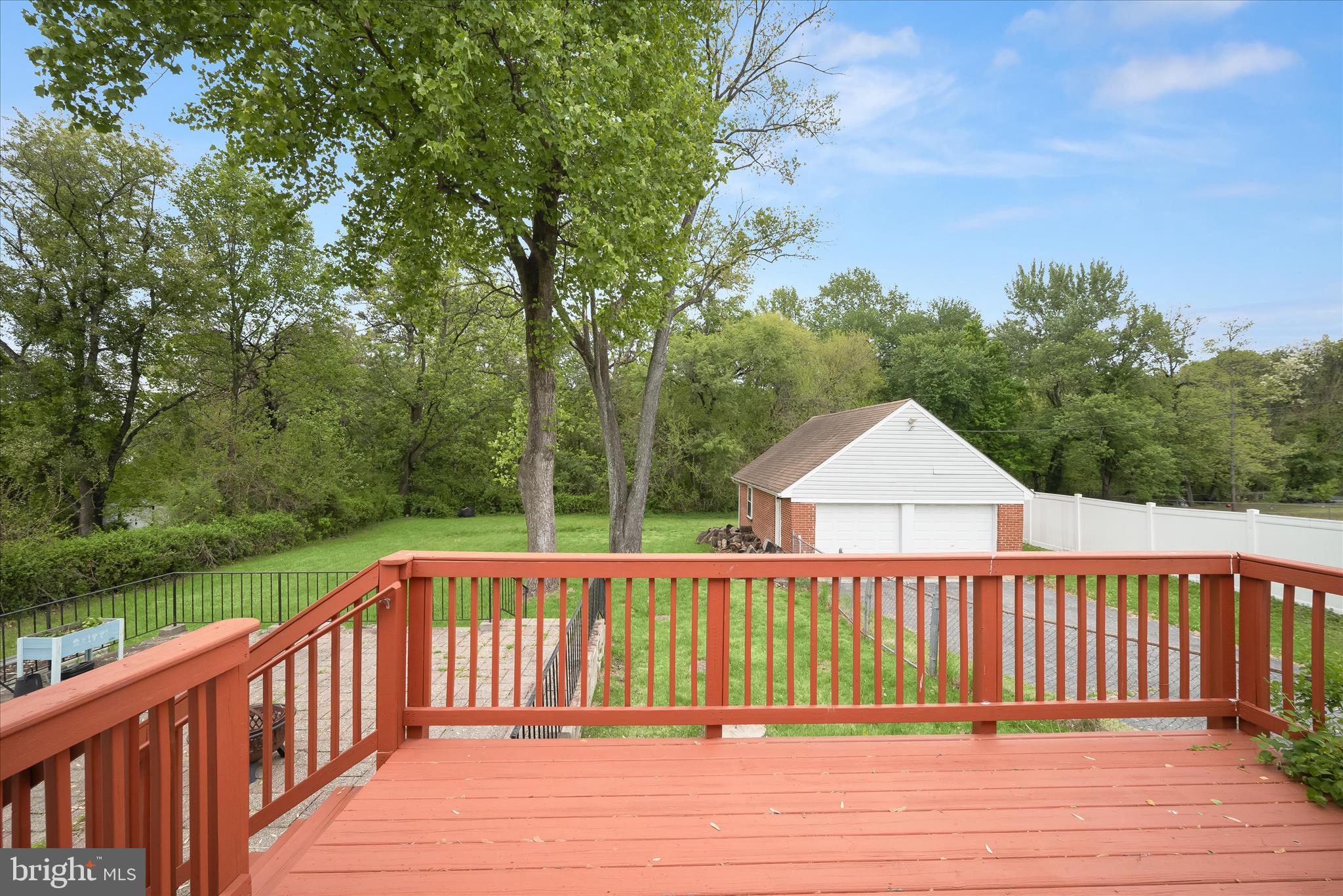 7403 Locust Drive Hanover, MD 21076 - Photo 35 of 43 Deck
