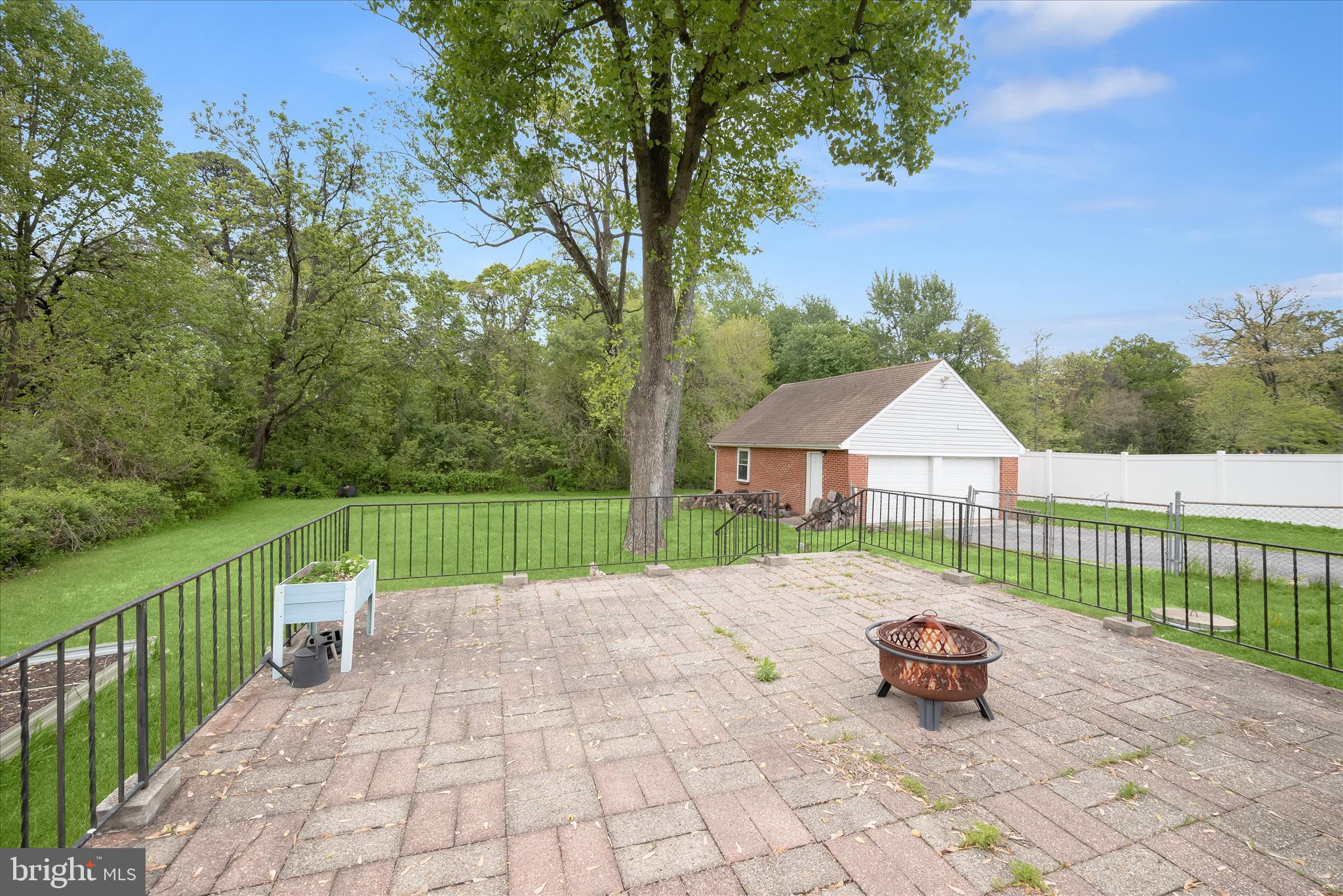 7403 Locust Drive Hanover, MD 21076 - Photo 37 of 43 Patio