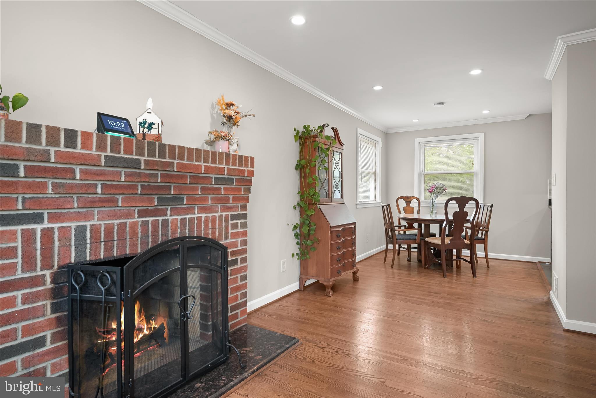 7403 Locust Drive Hanover, MD 21076 - Photo 8 of 43 Living Room