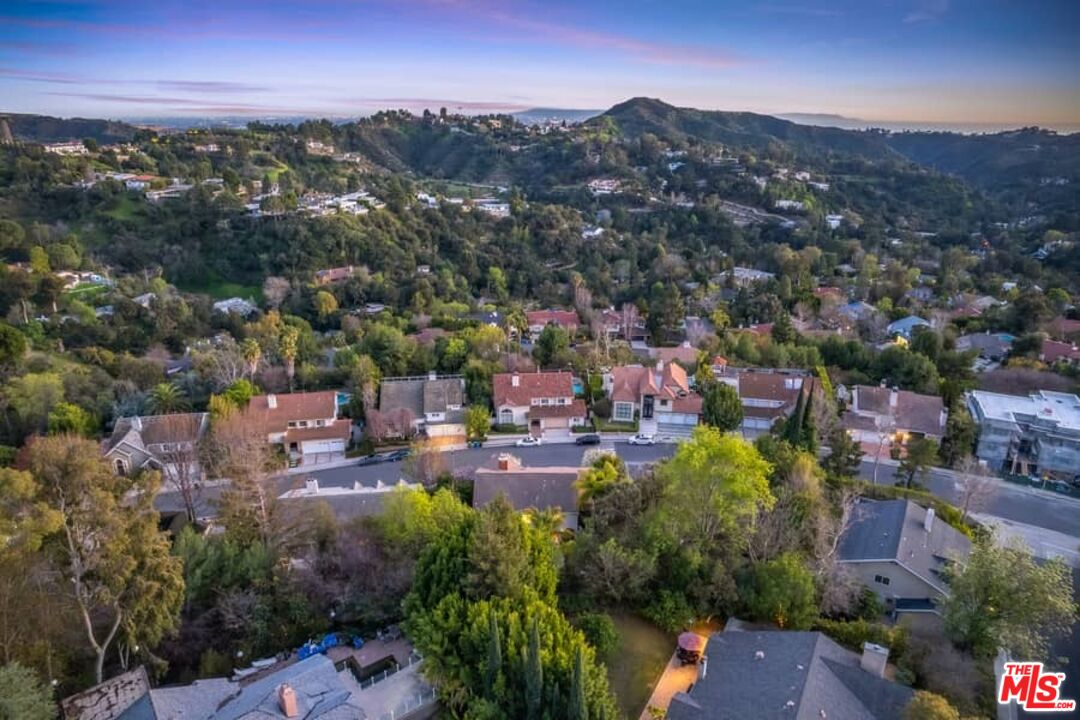 3104 Hutton Drive Beverly Hills, CA 90210 - Photo 37 of 37 an aerial view of a city