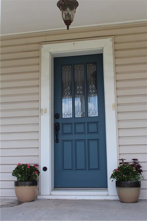 126 Uschak Road Derry, PA 15627 - Photo 4 of 48