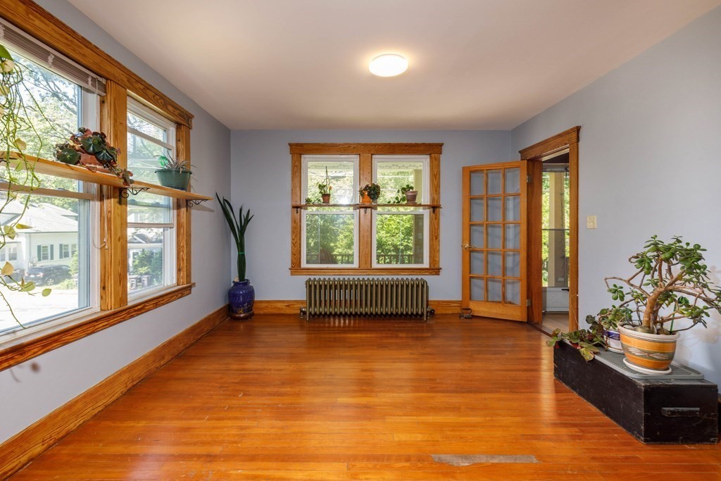 81 Monadnock Street Gardner, MA 01440 - Photo 8 of 27