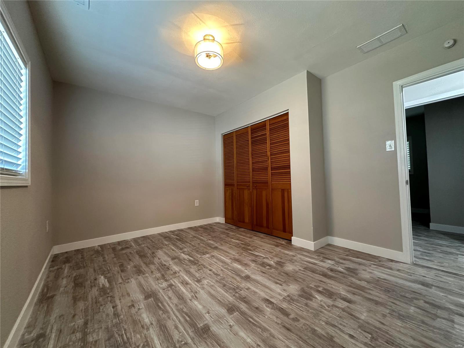 1382 Simmons Road O'Fallon, IL 62269 - Photo 23 of 43