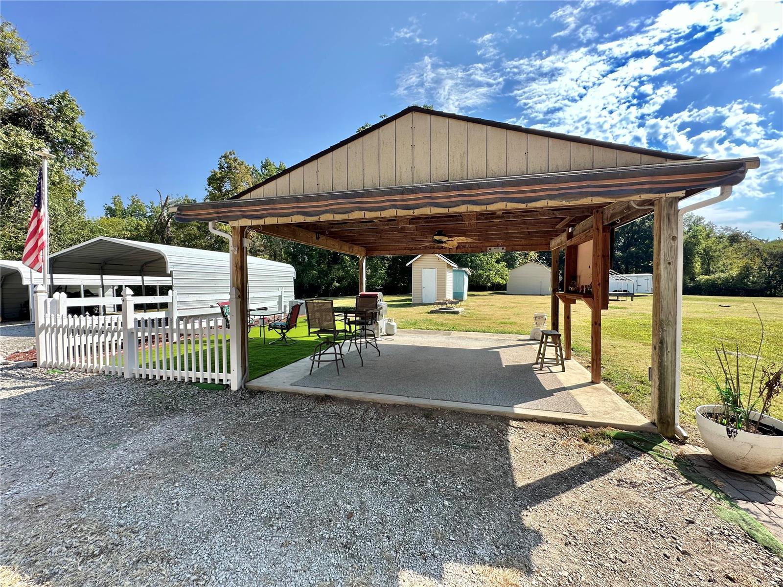 1382 Simmons Road O'Fallon, IL 62269 - Photo 38 of 43