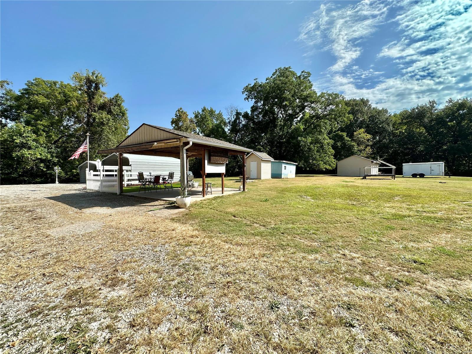1382 Simmons Road O'Fallon, IL 62269 - Photo 40 of 43