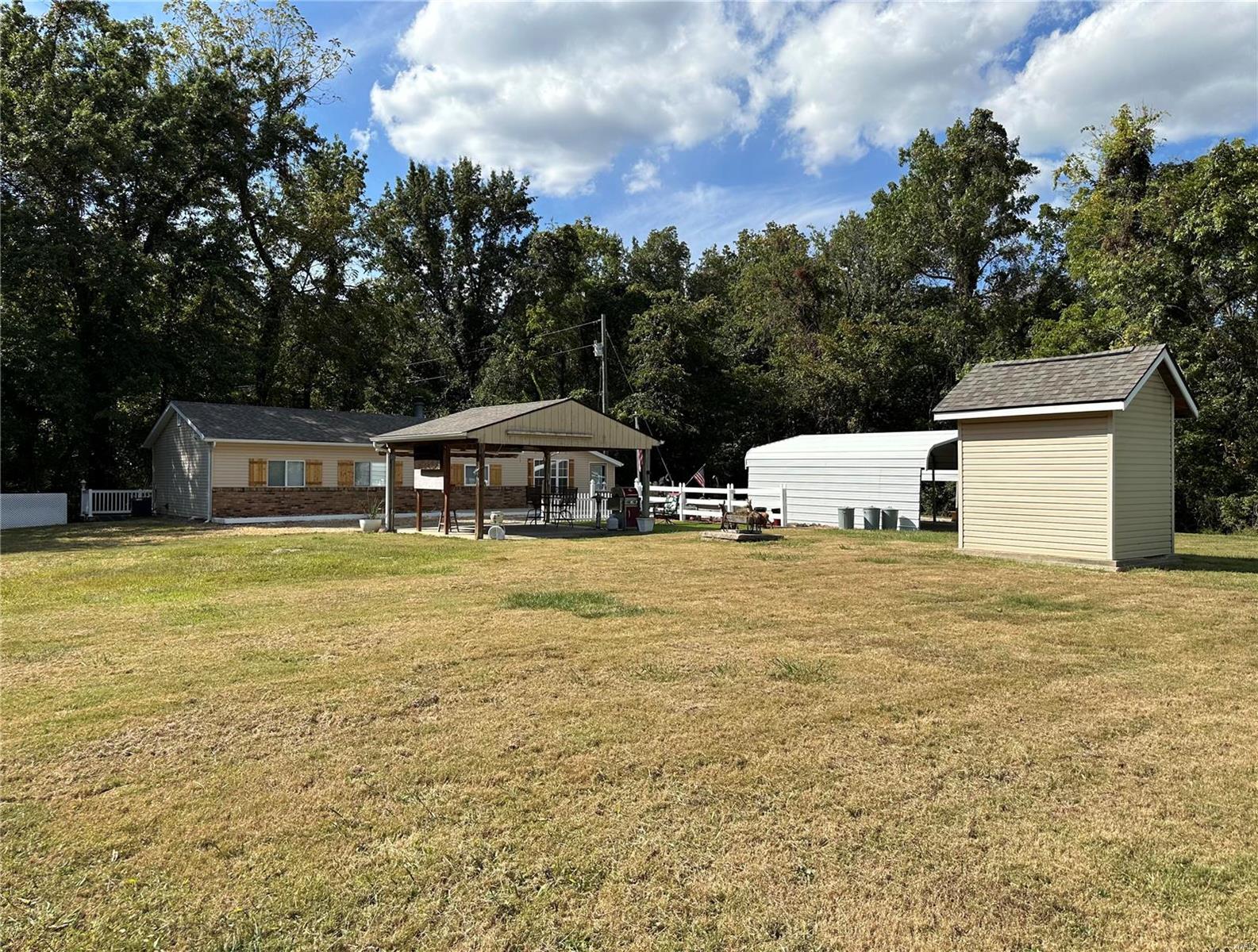 1382 Simmons Road O'Fallon, IL 62269 - Photo 8 of 43