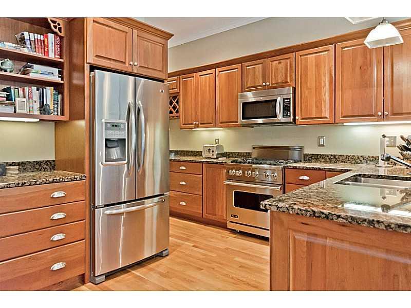 2 Granite Ridge Road, Unit 2 Cumberland Foreside, ME 04110 - Photo 9 of 28 Kitchen.