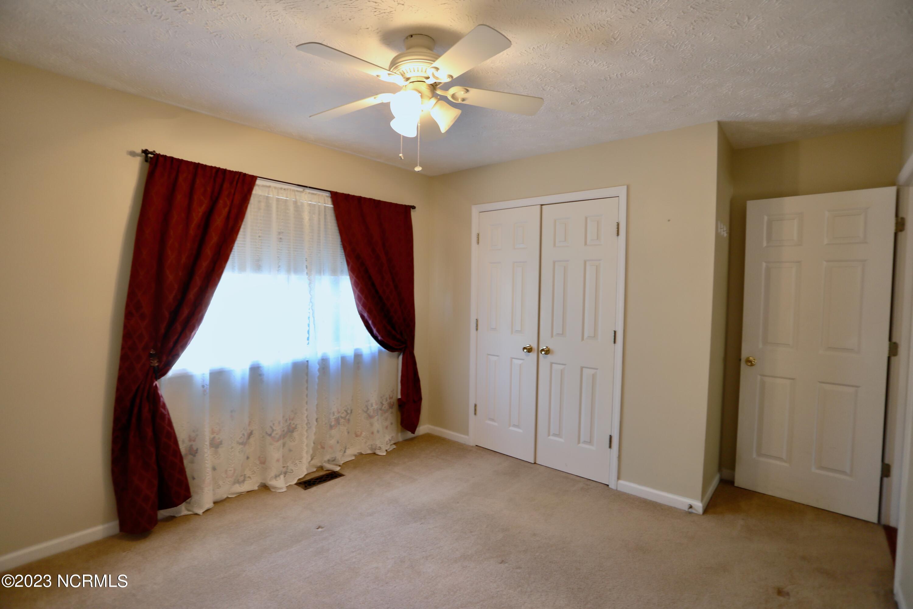 8887 Calloway Road Aberdeen, NC 28315 - Photo 8 of 45 023A6172