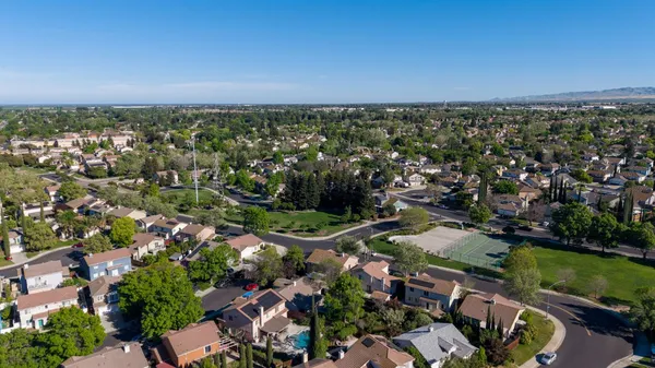 $649,900 | 1423 Sienna Park Drive, Tracy, CA 95376