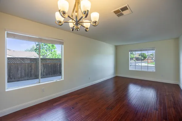 $649,900 | 1423 Sienna Park Drive, Tracy, CA 95376