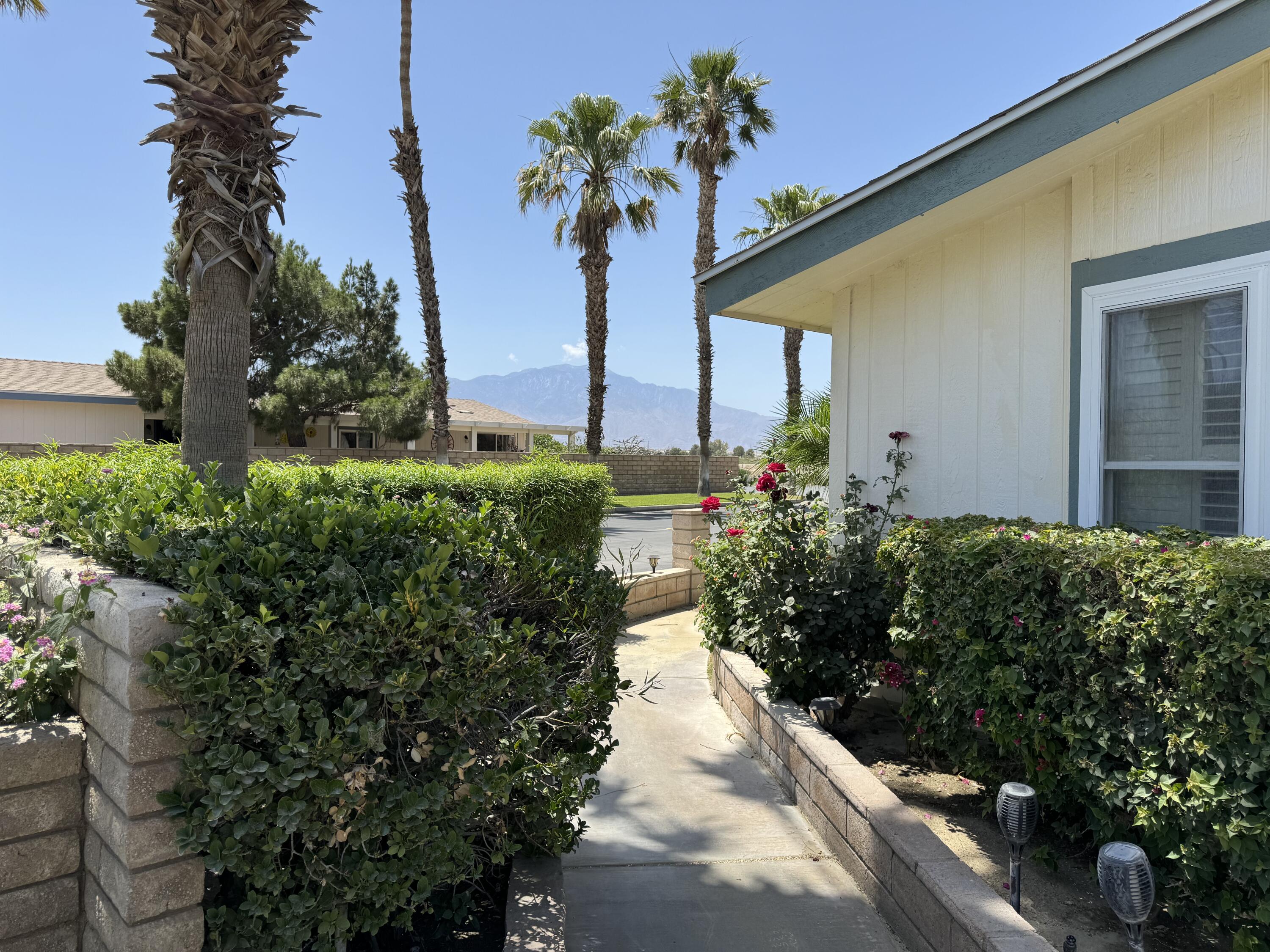 74658 Bellows Road Thousand Palms, CA 92276 - Photo 2 of 33 IMG_0748