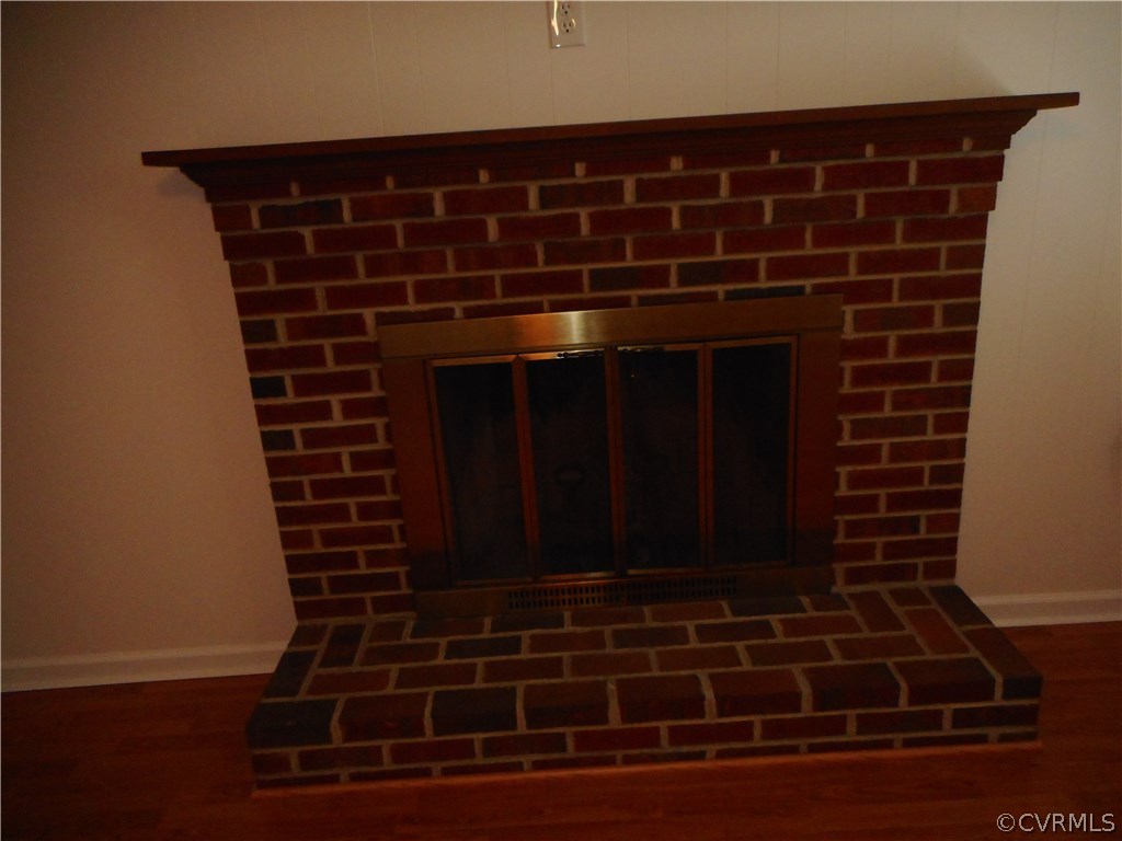 911 Jamestown Road Colonial Heights, VA 23834 - Photo 10 of 17