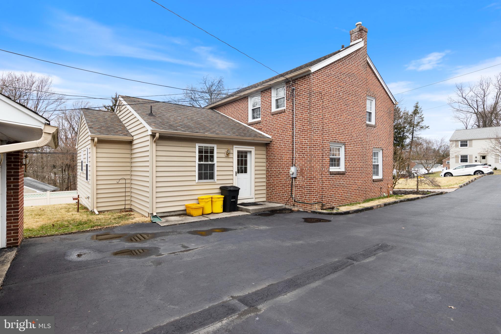 654 Newlin Road Springfield, PA 19064 - Photo 8 of 50
