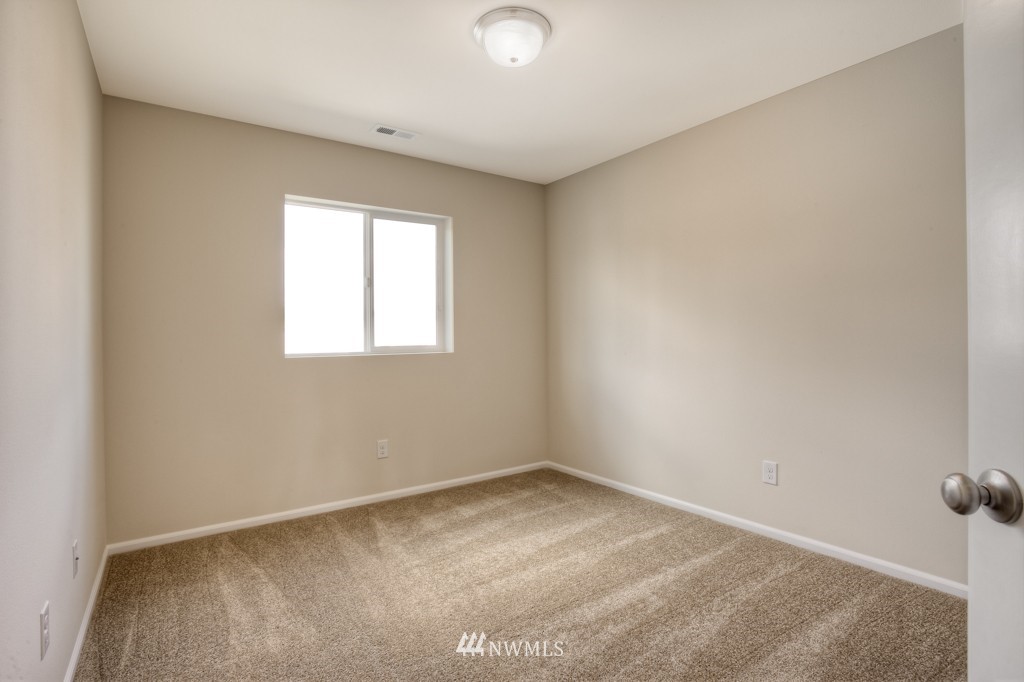 4702 East R Street, Unit 2707 Tacoma, WA 98404 - Photo 12 of 14 Gallery Image 12