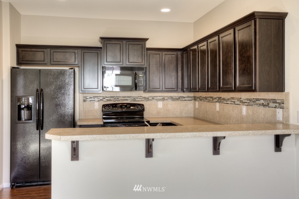 4702 East R Street, Unit 2707 Tacoma, WA 98404 - Photo 3 of 14 Gallery Image 3