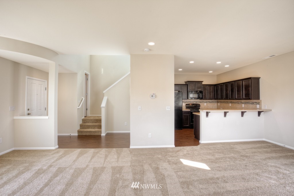 4702 East R Street, Unit 2707 Tacoma, WA 98404 - Photo 6 of 14 Gallery Image 6