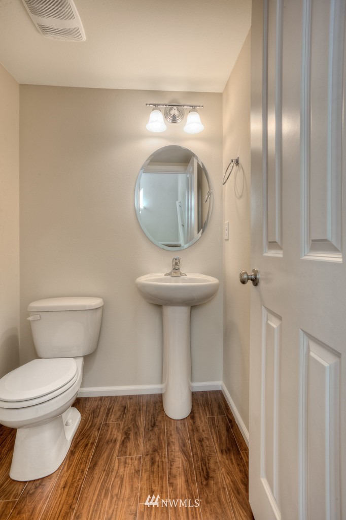 4702 East R Street, Unit 2707 Tacoma, WA 98404 - Photo 7 of 14 Gallery Image 7