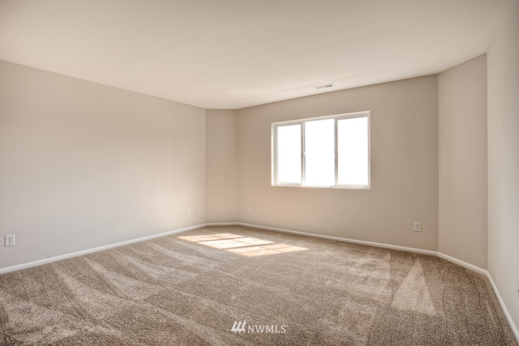 4702 East R Street, Unit 2707 Tacoma, WA 98404 - Photo 8 of 14 Gallery Image 8