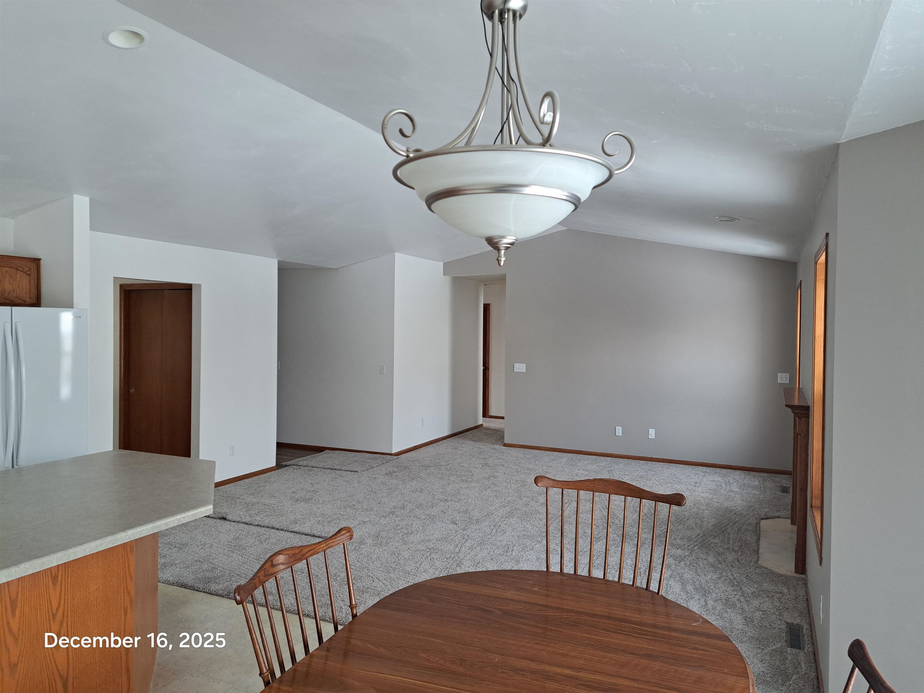 2286 Spring Meadow Drive Neenah, WI 54956 - Photo 7 of 23