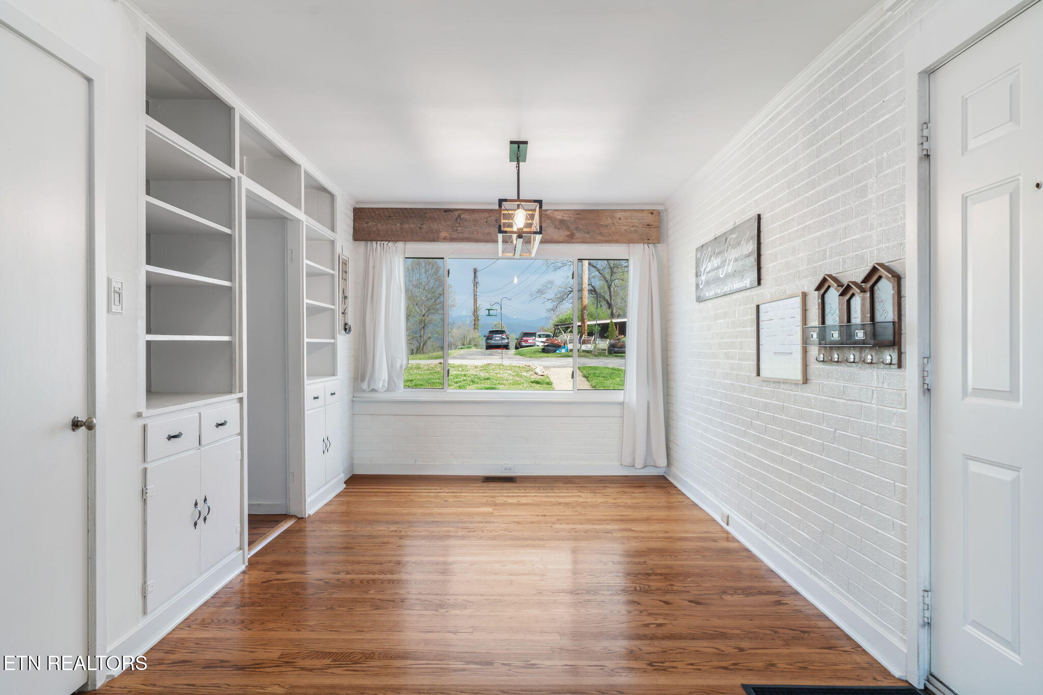 369 East Drive Oak Ridge, TN 37830 - Photo 11 of 45 12-web-or-mls-369 East Drive-20