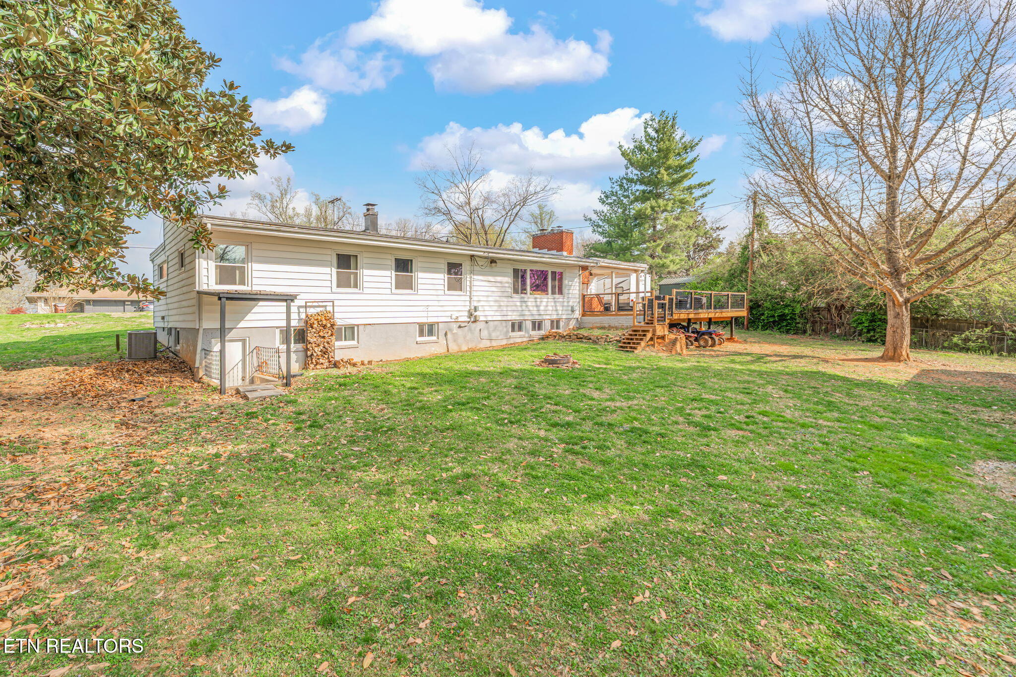 369 East Drive Oak Ridge, TN 37830 - Photo 40 of 45 41-web-or-mls-369 East Drive-12
