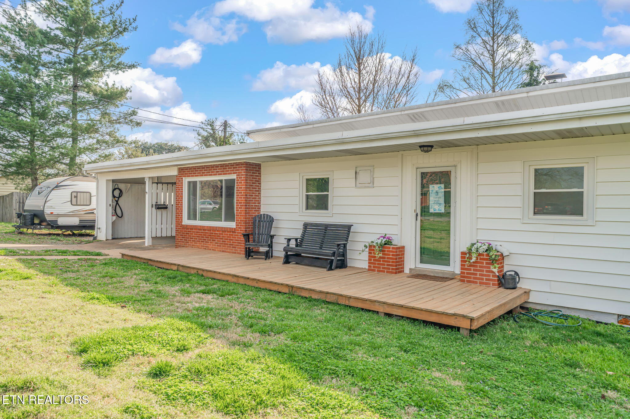 369 East Drive Oak Ridge, TN 37830 - Photo 4 of 45 5-web-or-mls-369 East Drive-5