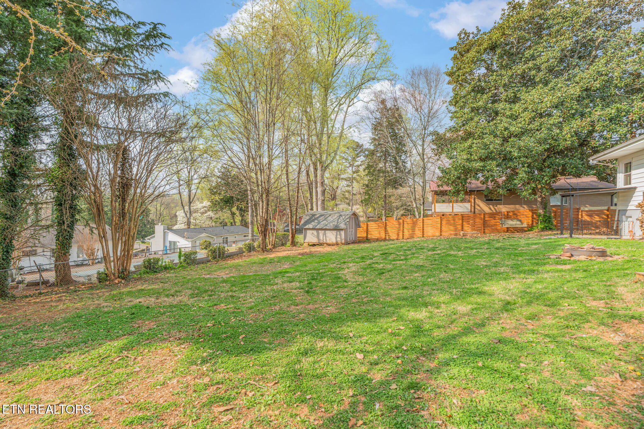 369 East Drive Oak Ridge, TN 37830 - Photo 43 of 45 44-web-or-mls-369 East Drive-15