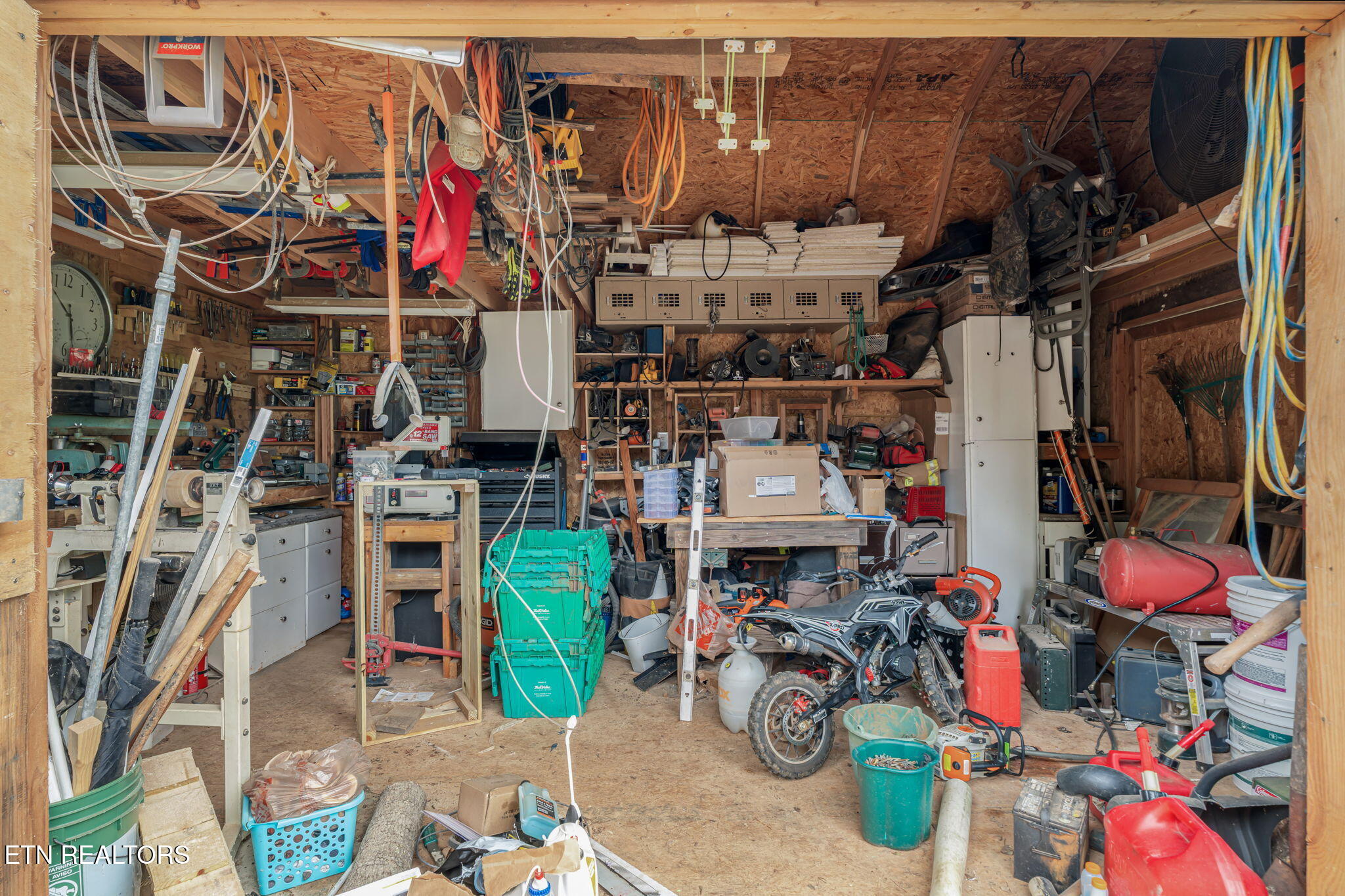 369 East Drive Oak Ridge, TN 37830 - Photo 44 of 45 45-web-or-mls-369 East Drive-44