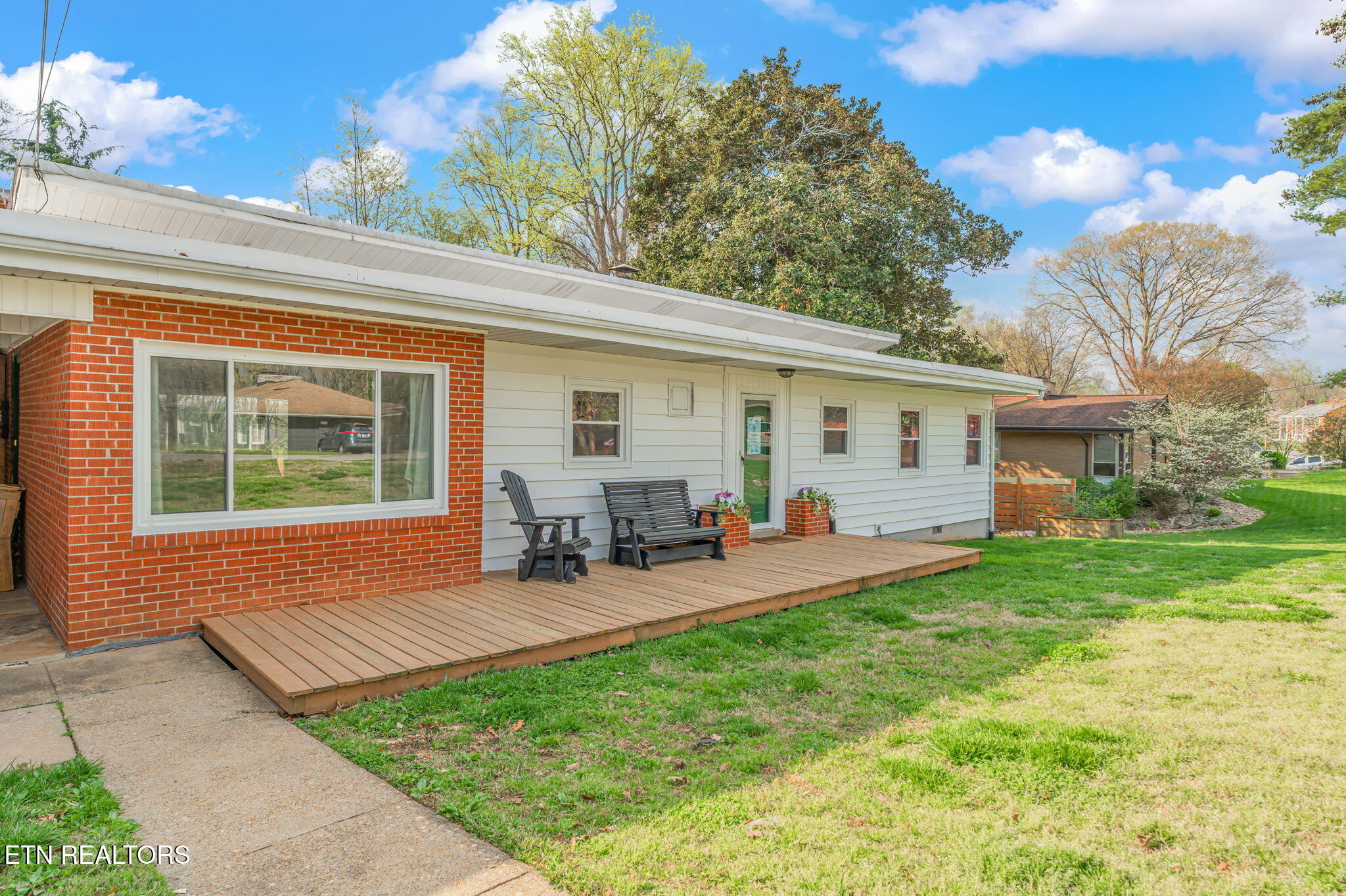 369 East Drive Oak Ridge, TN 37830 - Photo 5 of 45 6-web-or-mls-369 East Drive-6