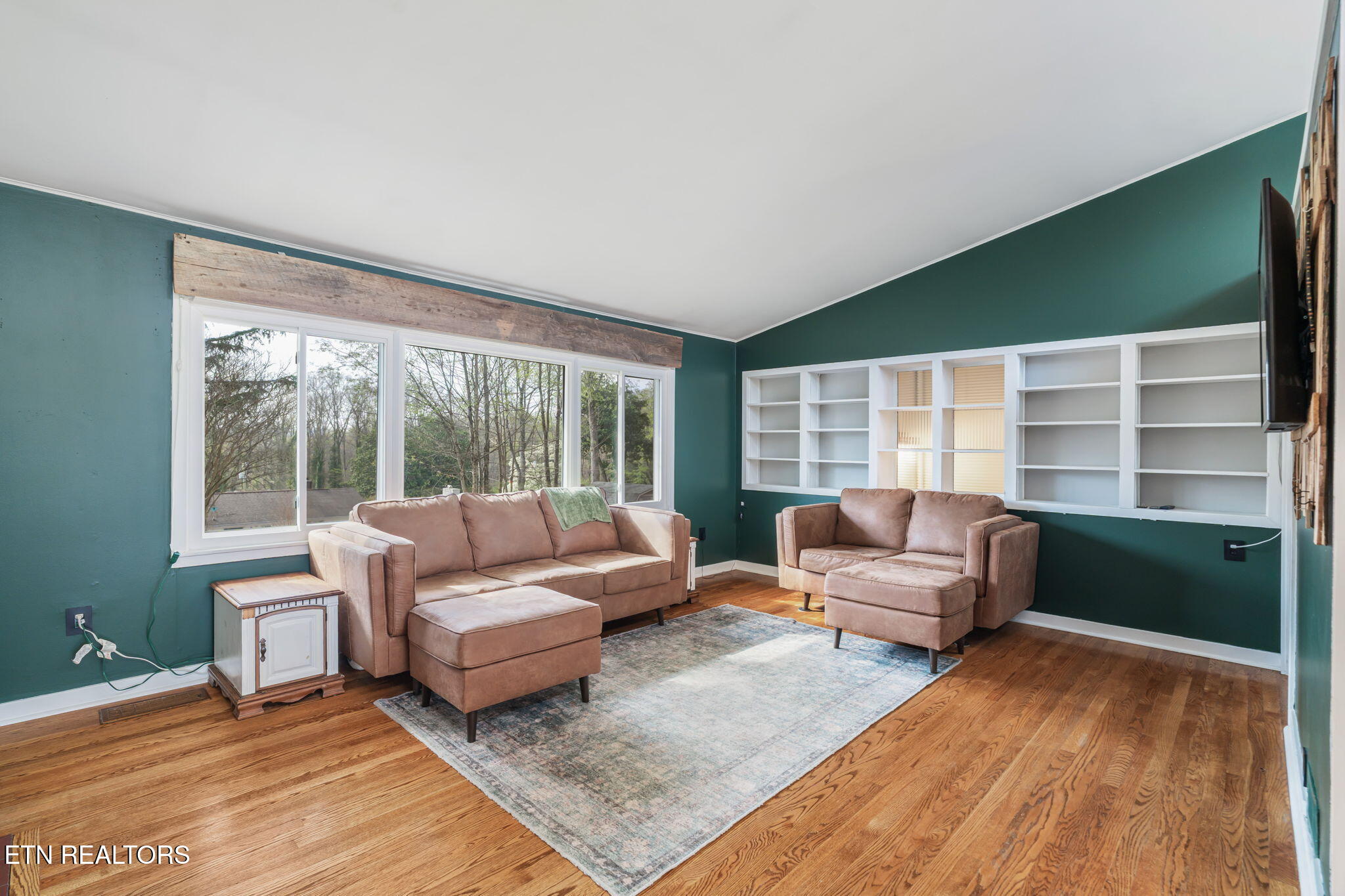369 East Drive Oak Ridge, TN 37830 - Photo 7 of 45 8-web-or-mls-369 East Drive-16