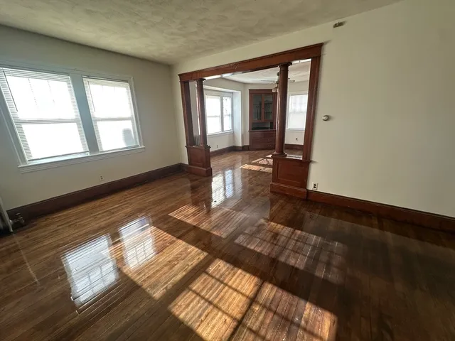 $2,950 | 242 Greenwood Street, Worcester, MA 01607