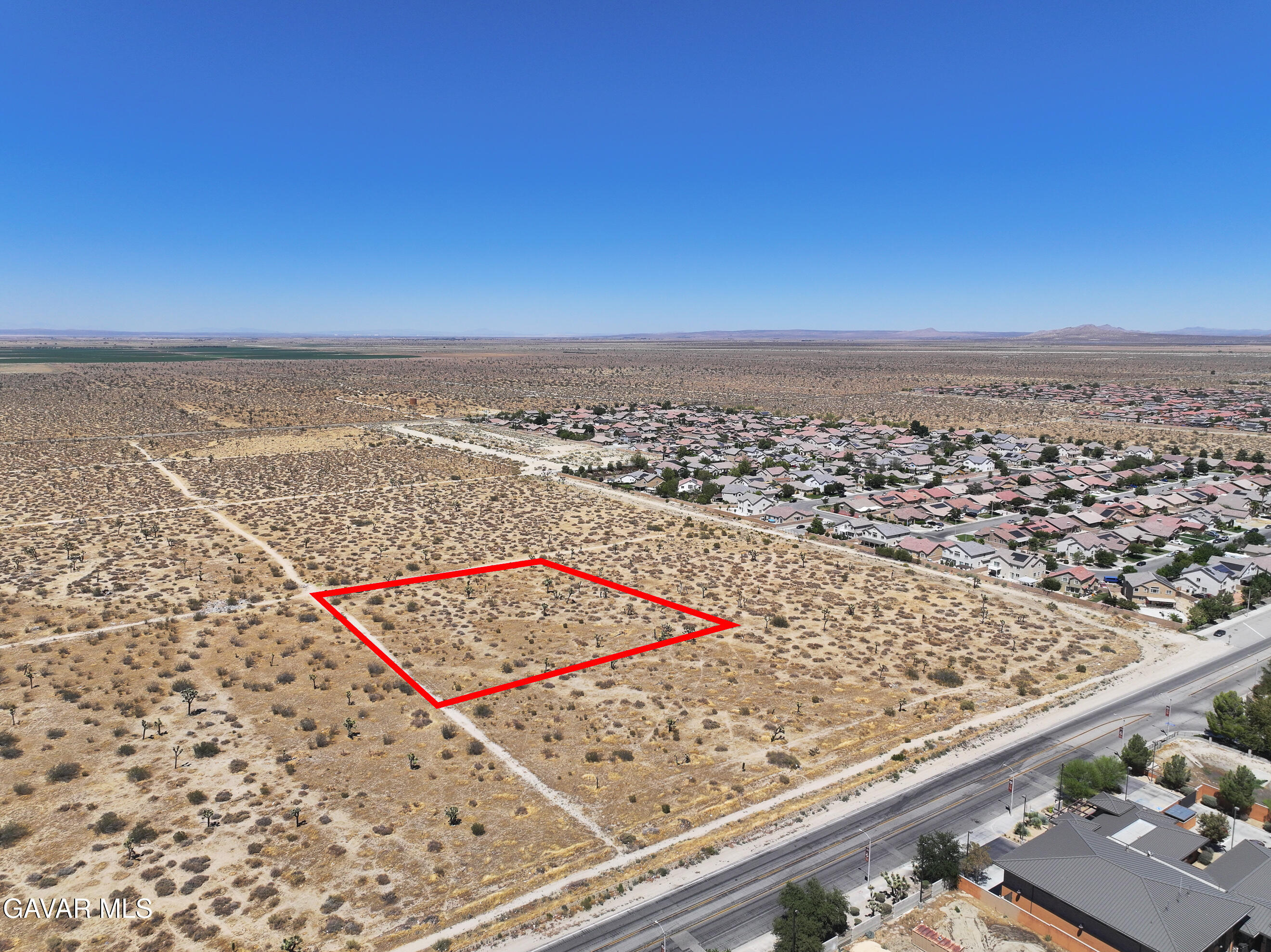 Ave R Vic 57th Palmdale Ca Palmdale, CA 93552 - Photo 3 of 4 156-2