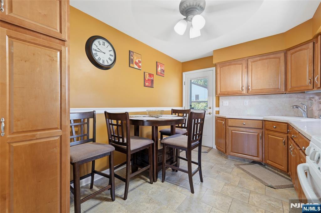 29 Corsi Road Bloomfield, NJ 07003 - Photo 11 of 31