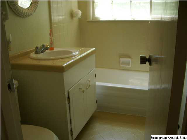 424 Jennings Road Sylacauga, AL 35151 - Photo 8 of 10