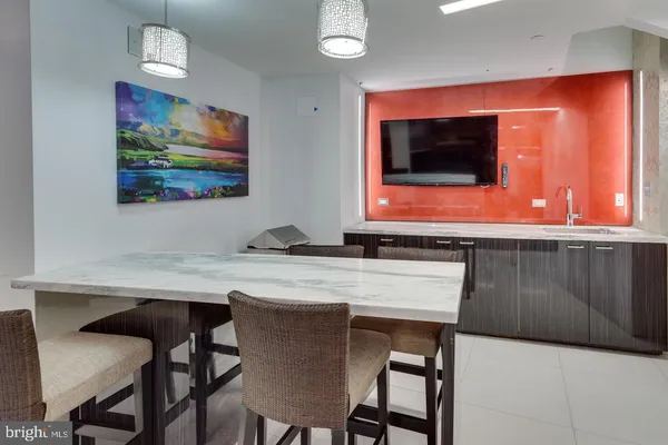 $525,000 | 8370 Greensboro Drive, Unit 107, McLean, VA 22102