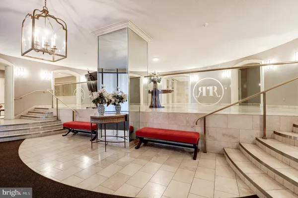 $525,000 | 8370 Greensboro Drive, Unit 107, McLean, VA 22102