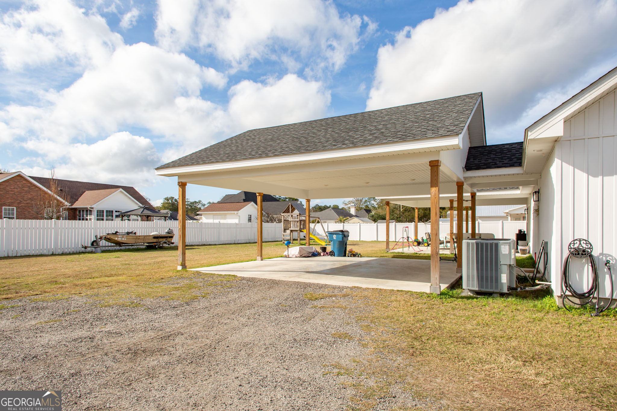 3090 Pineland Drive Waycross, GA 31503 - Photo 4 of 50