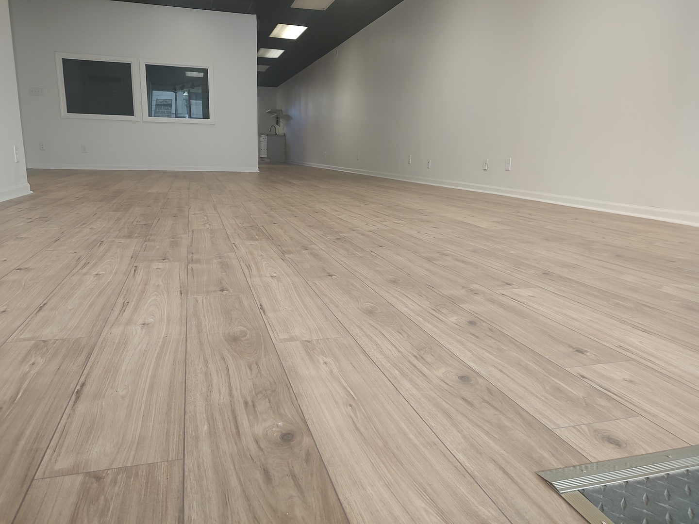 32 North Broadway Aurora, IL 60505 - Photo 4 of 10