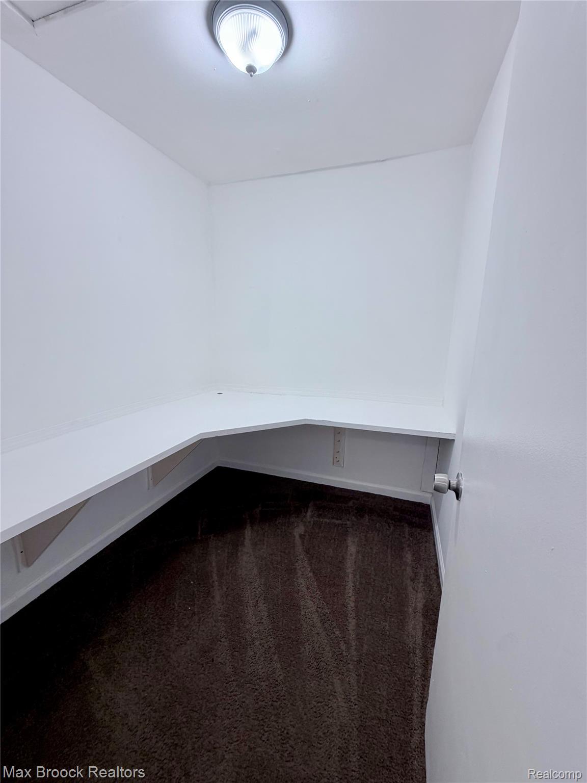23478 Lahser Road Southfield, MI 48033 - Photo 9 of 14 IMG_8610.jpeg