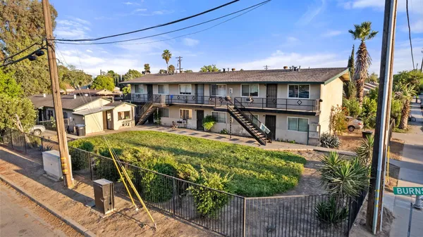 $1,175,000 | 3940 East Burns Avenue, Fresno, CA 93725