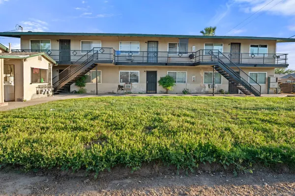 $1,175,000 | 3940 East Burns Avenue, Fresno, CA 93725