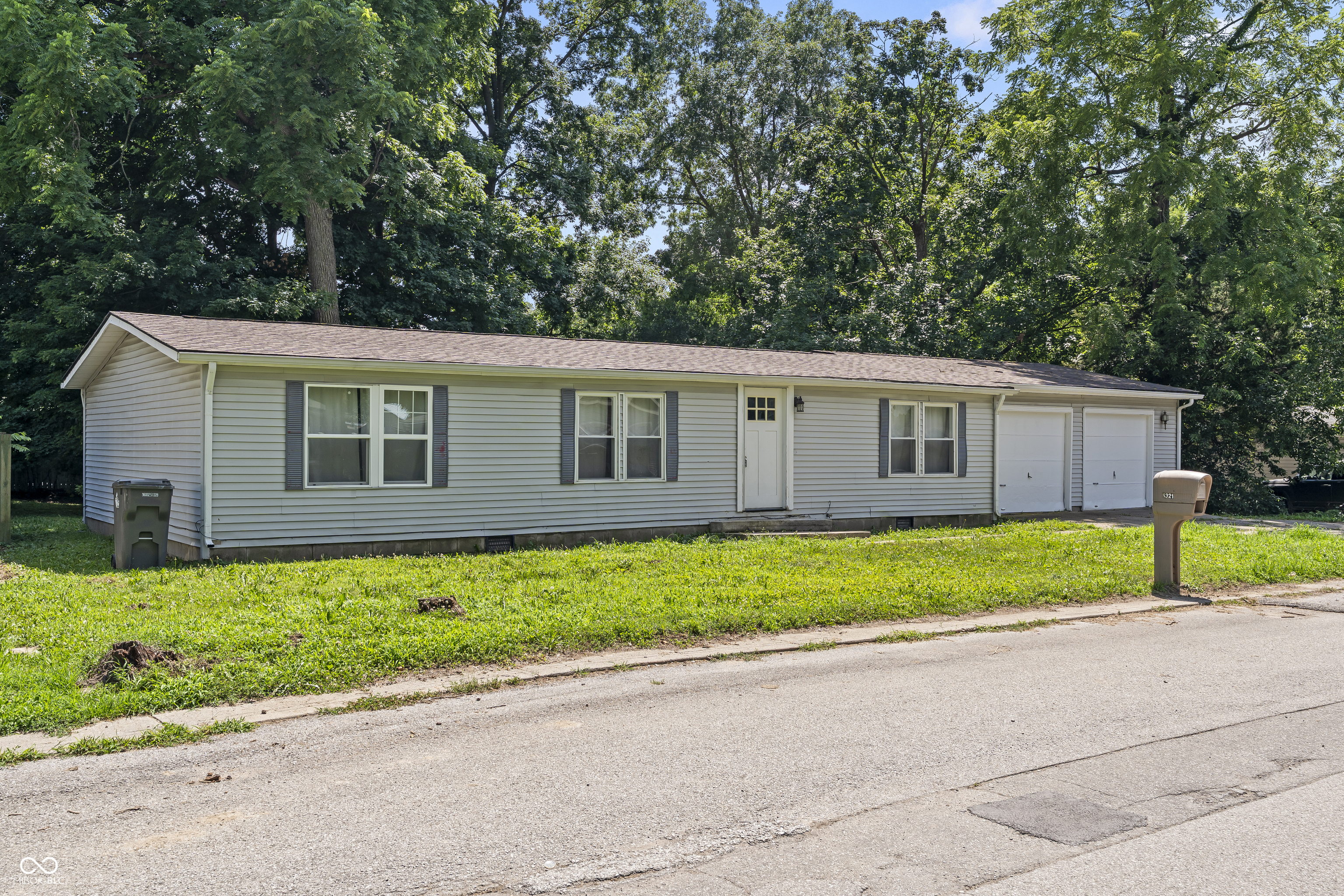 6321 Sharrob Road Indianapolis, IN 46241 - Photo 2 of 29